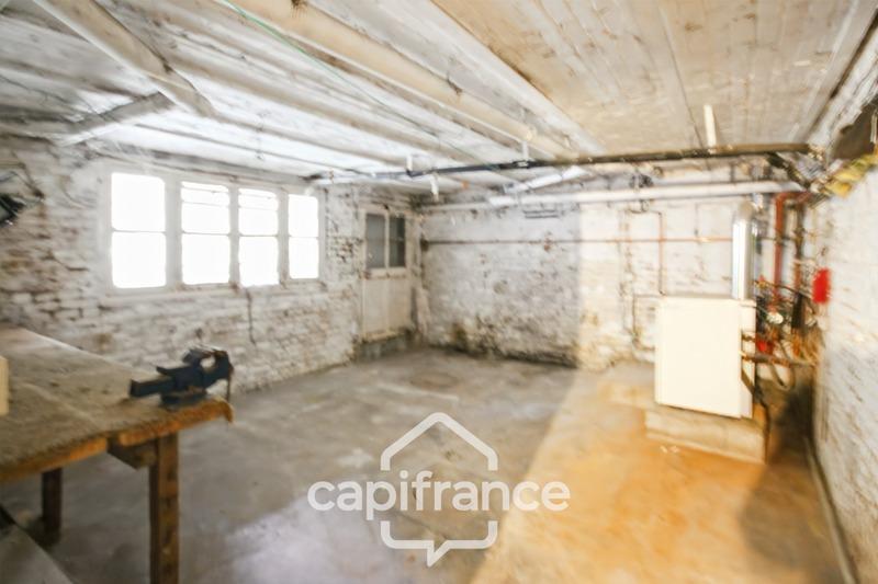 Maison - 207 m² - 8 pièces