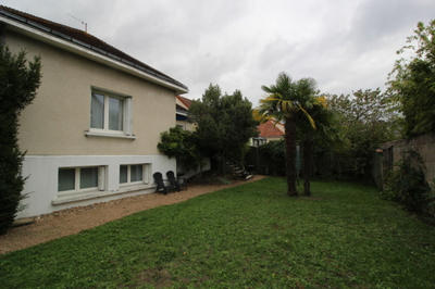 Maison - 165 m² - 6 pièces