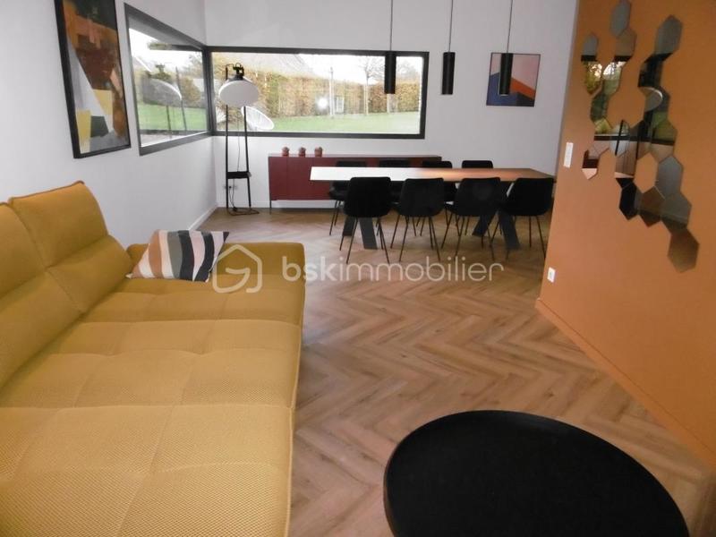 Maison - 205 m² - 6 pièces