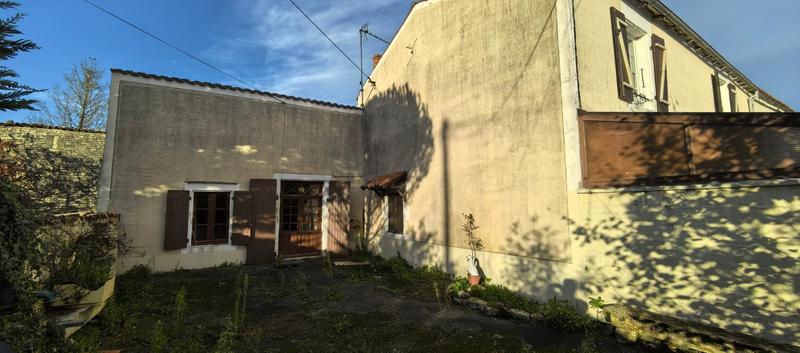 Maison - 180 m² - 9 pièces