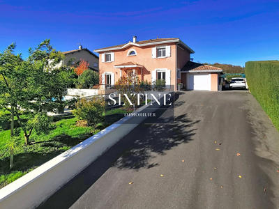 Villa - 149 m² - 8 pièces