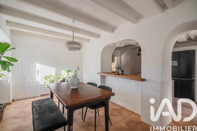 Maison - 234 m² - 5 pièces