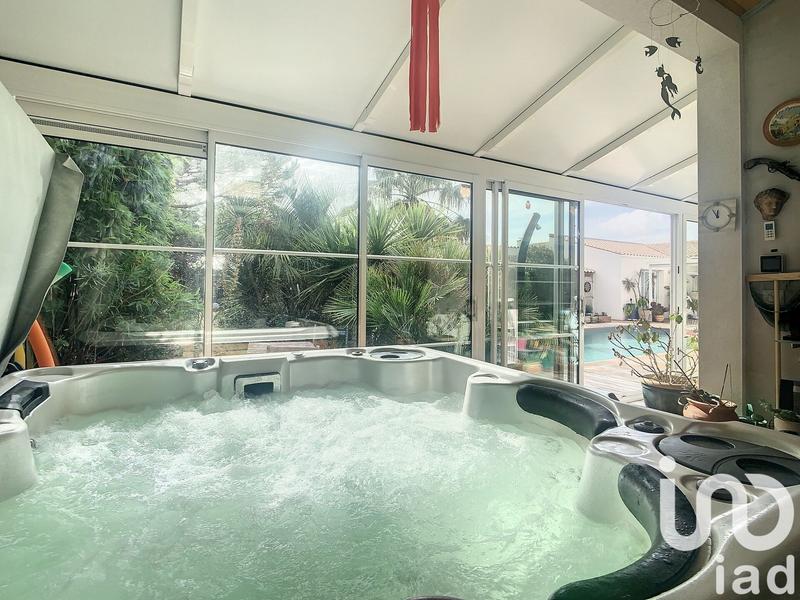 Maison - 211 m² - 7 pièces