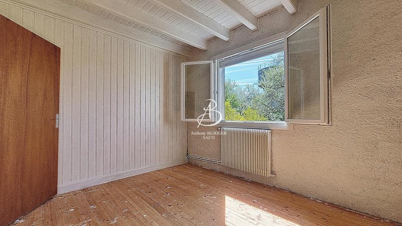 Maison - 230 m² - 6 pièces