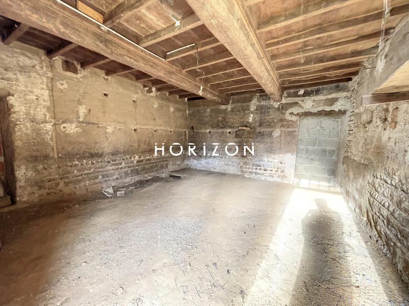 Maison ancienne - 345 m² - 4 pièces