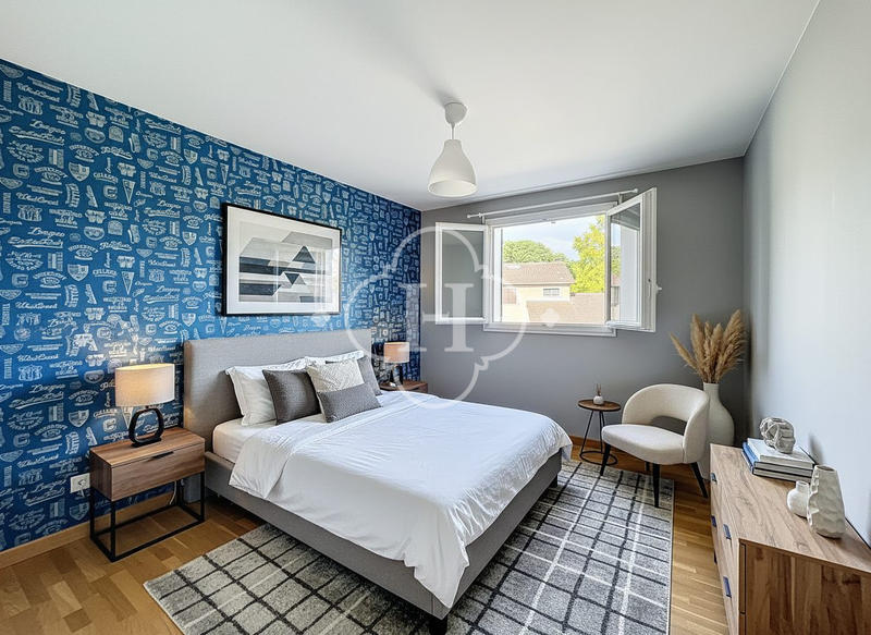 Maison - 195 m² - 7 pièces