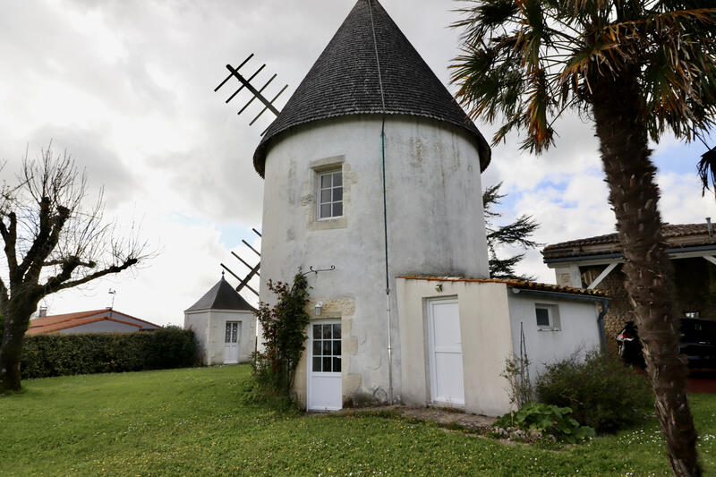 Maison - 144 m² - 9 pièces