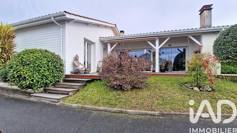 Maison - 163 m² - 6 pièces