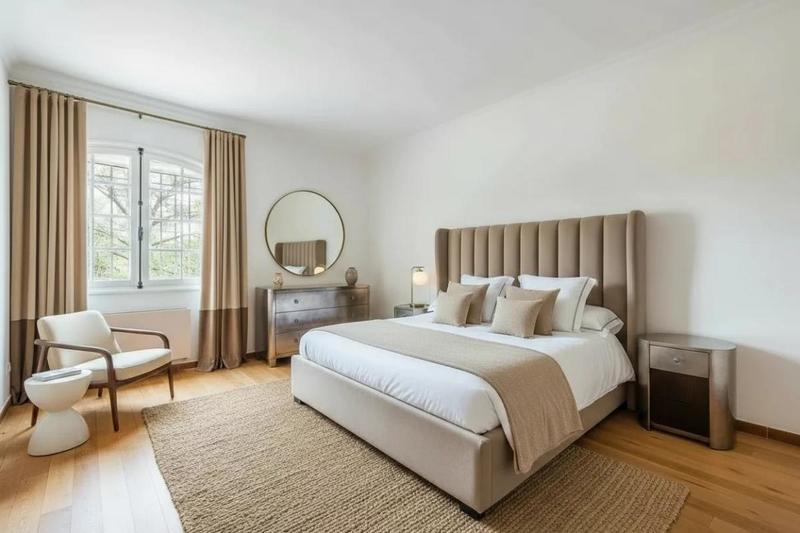 Maison - 195 m² - 8 pièces