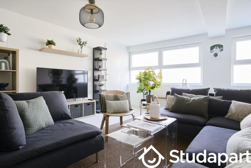 Chambre - 10 m² - 1 pièce