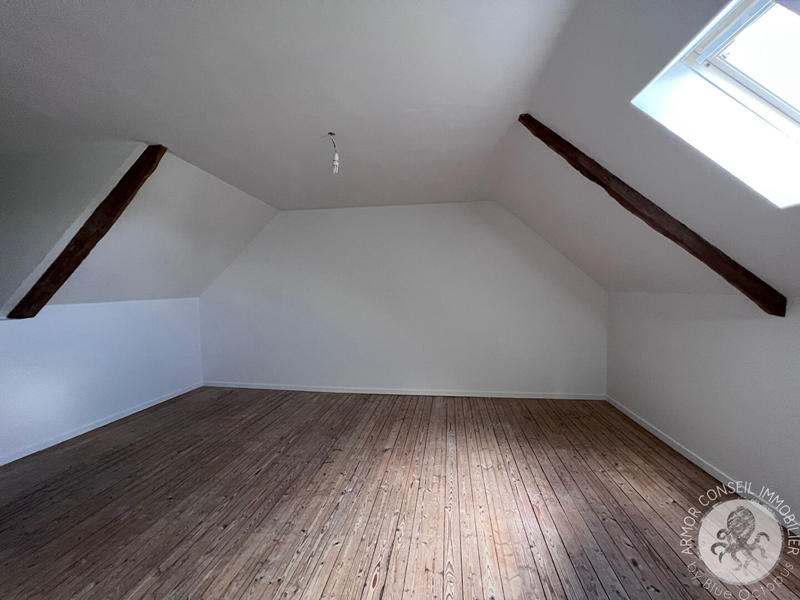 Maison - 333 m² - 16 pièces