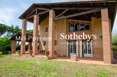 Maison - 550 m² - 20 pièces