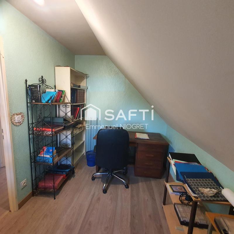 Maison - 96 m² - 5 pièces