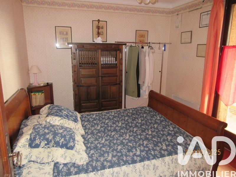 Maison - 275 m² - 10 pièces