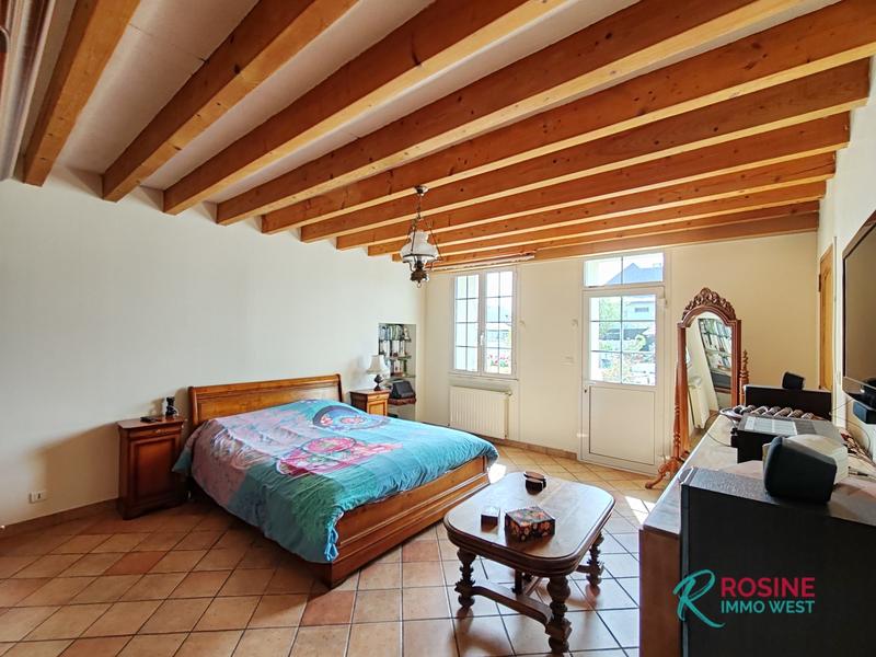 Maison ancienne - 269 m² - 11 pièces