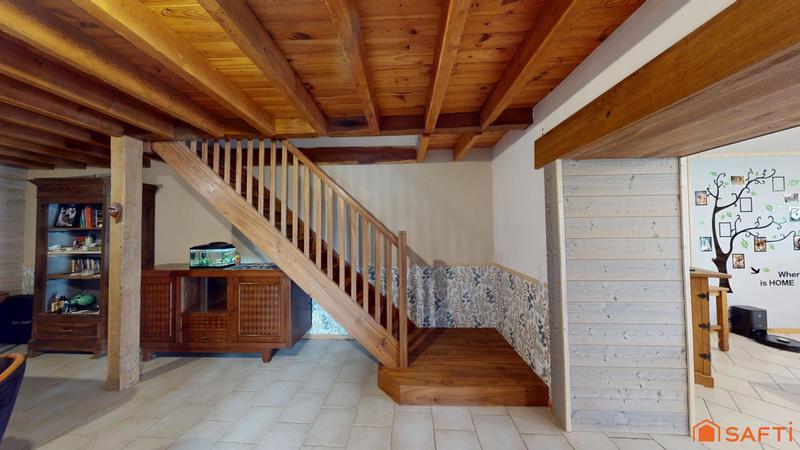 Maison - 205 m² - 5 pièces