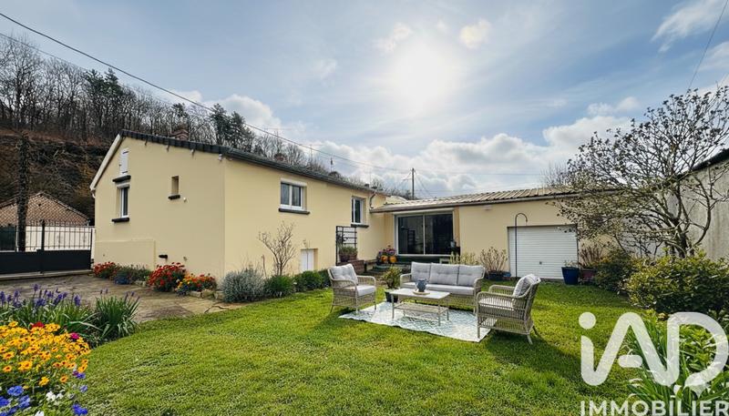 Maison - 157 m² - 8 pièces