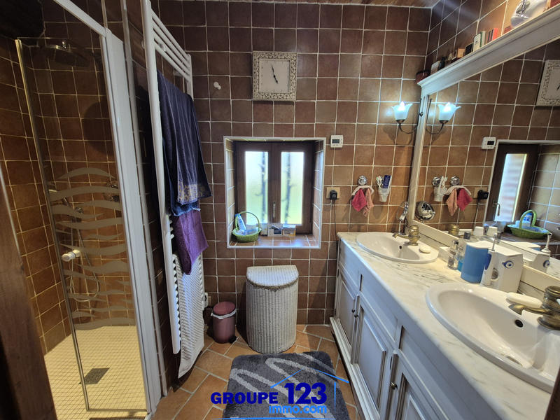 Maison - 207 m² - 5 pièces