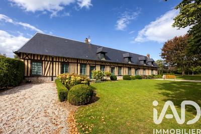 Maison - 236 m² - 7 pièces