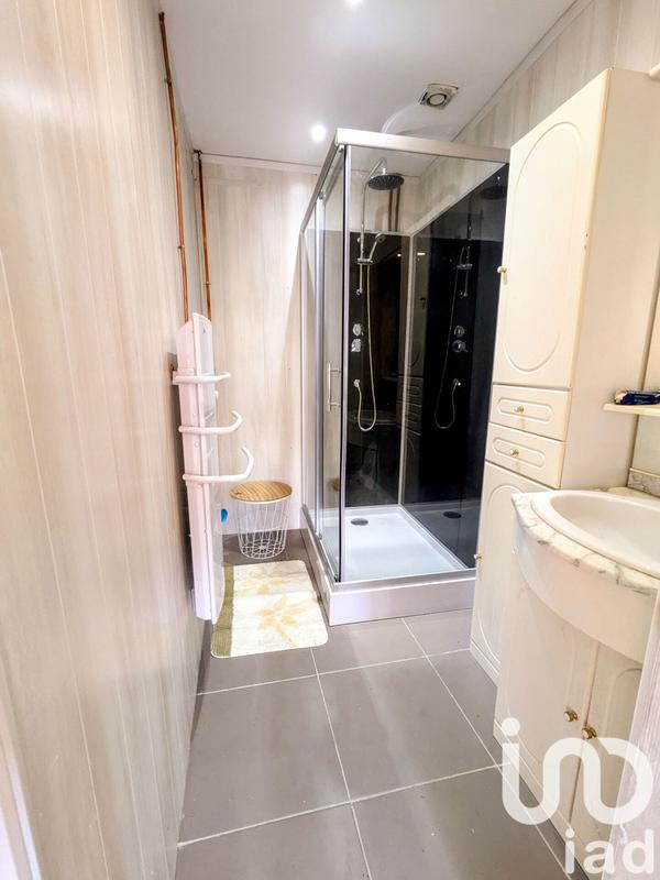 Maison - 184 m² - 8 pièces