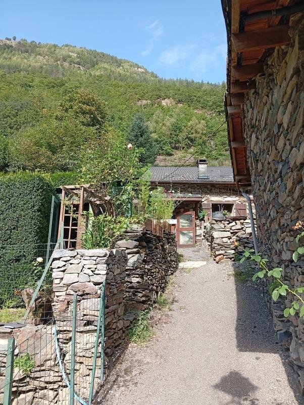 Maison - 98 m² - 4 pièces