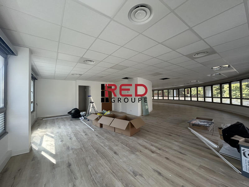 Bureau - 185 m²