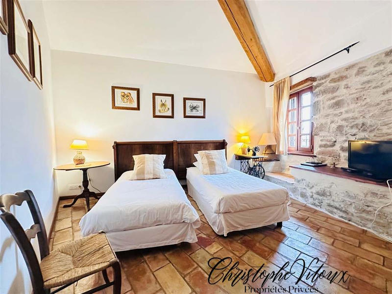 Demeure - 142 m² - 6 pièces