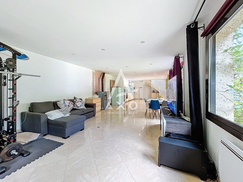 Maison - 122 m² - 4 pièces