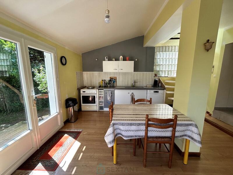 Maison - 101 m² - 5 pièces