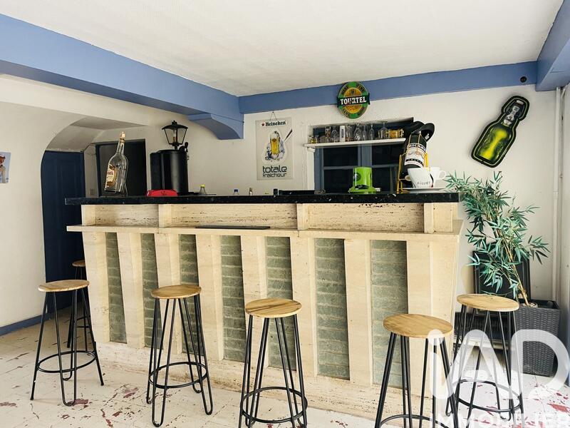 Maison de maîtres - 420 m² - 10 pièces