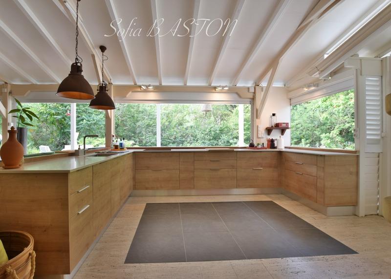 Maison - 345 m² - 5 pièces