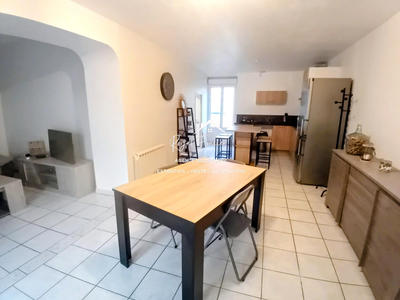 Maison ancienne - 99 m² - 5 pièces