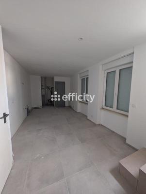 Immeuble - 180 m² - 6 pièces