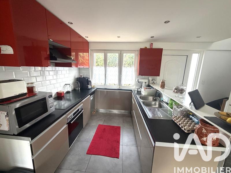 Maison - 95 m² - 5 pièces