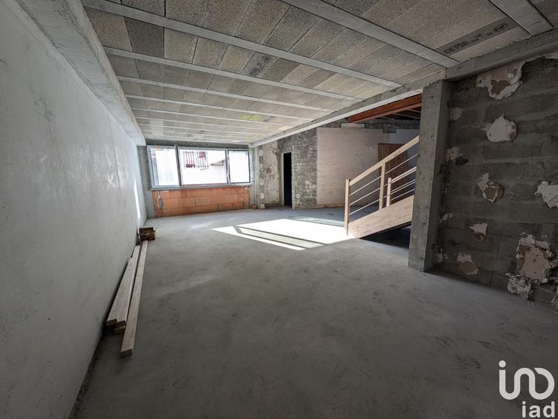 Local commercial - 115 m²