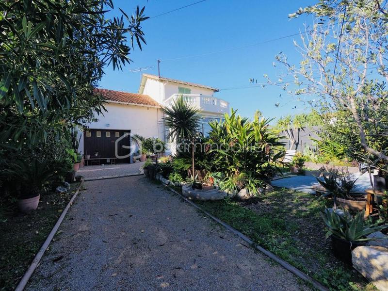 Maison - 87 m² - 1 pièce