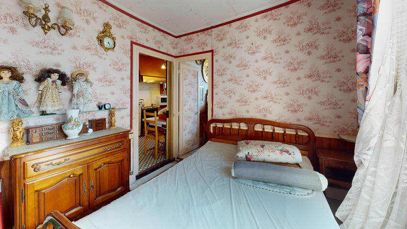 Immeuble - 114 m² - 10 pièces