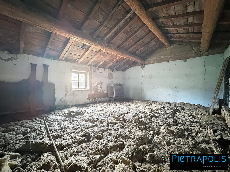 Maison - 320 m² - 7 pièces