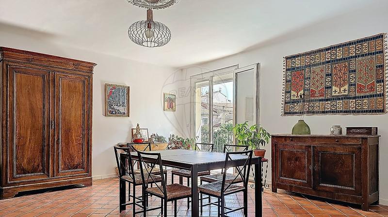 Appartement - 85 m² - 4 pièces