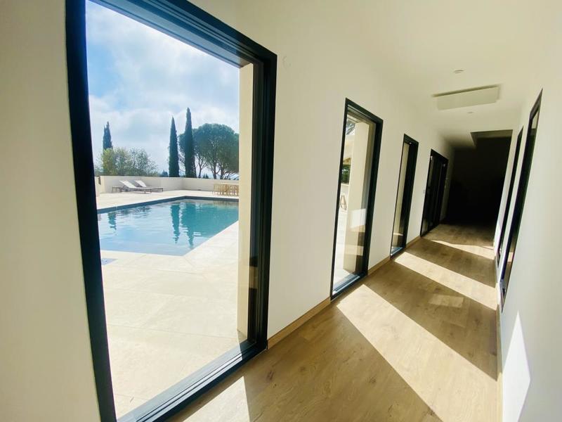 Villa - 350 m² - 9 pièces