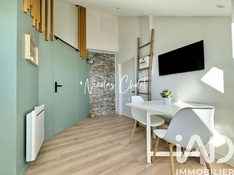 Studio - 11 m² - 1 pièce