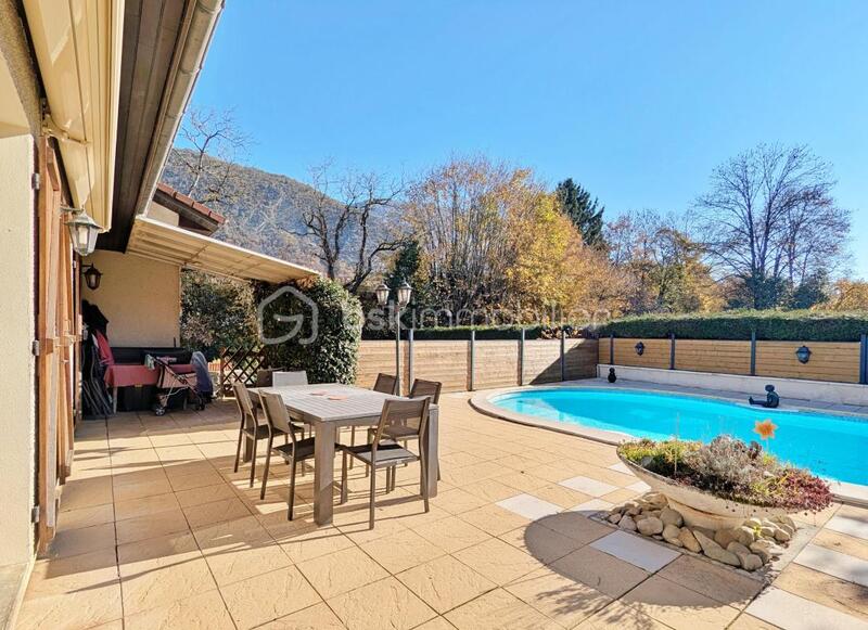 Maison - 143 m² - 5 pièces