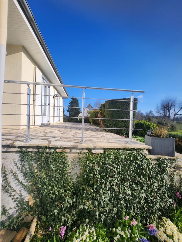 Maison - 175 m² - 9 pièces