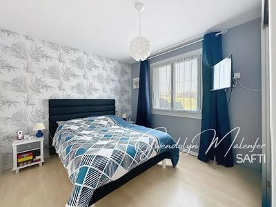 Maison - 184 m² - 6 pièces