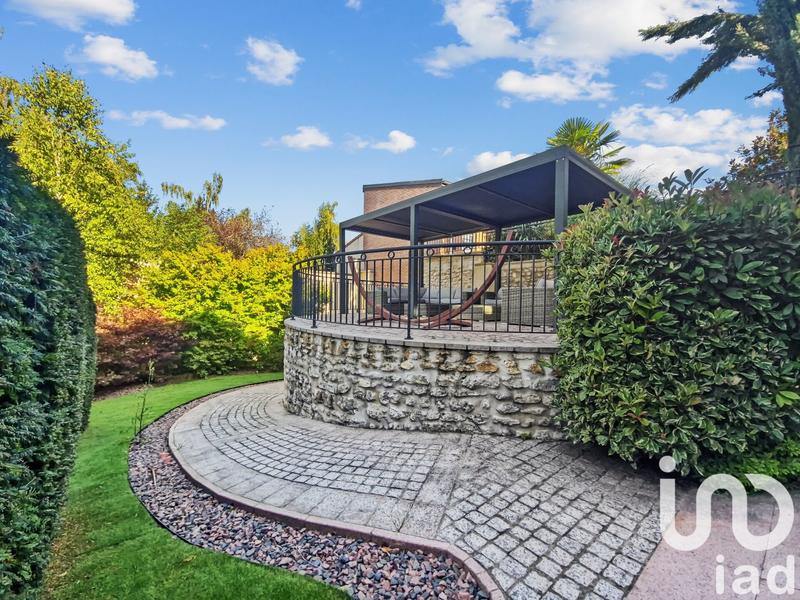 Maison de maîtres - 750 m² - 14 pièces