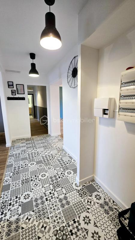 Appartement - 96 m² - 4 pièces