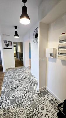 Appartement - 96 m² - 4 pièces