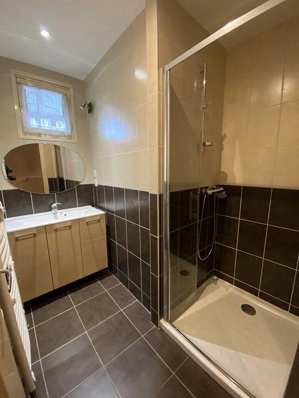 Maison - 131 m² - 8 pièces