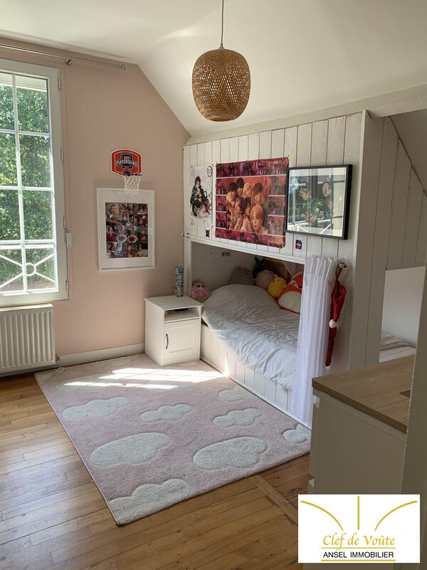 Maison - 145 m² - 7 pièces