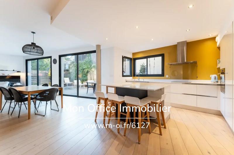 Maison - 160 m² - 6 pièces